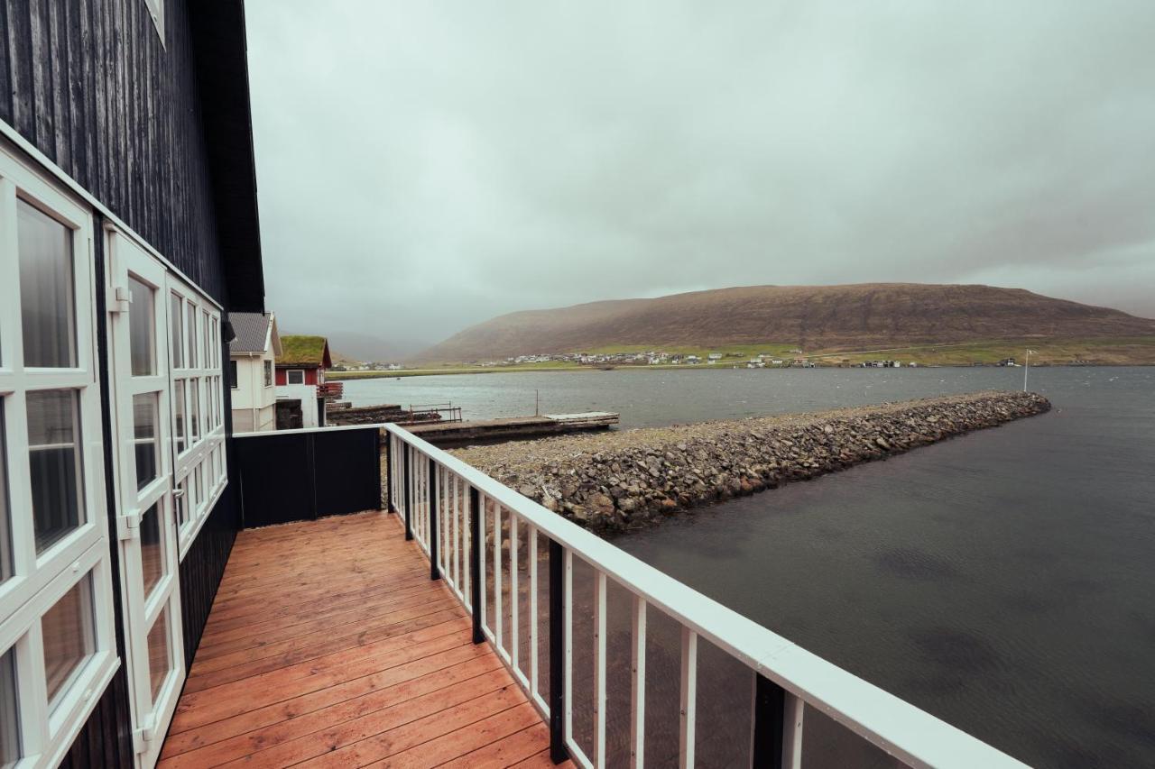 Dahlastova / Stunning Boathouse / Bay View / 3Br Hvalvik Buitenkant foto