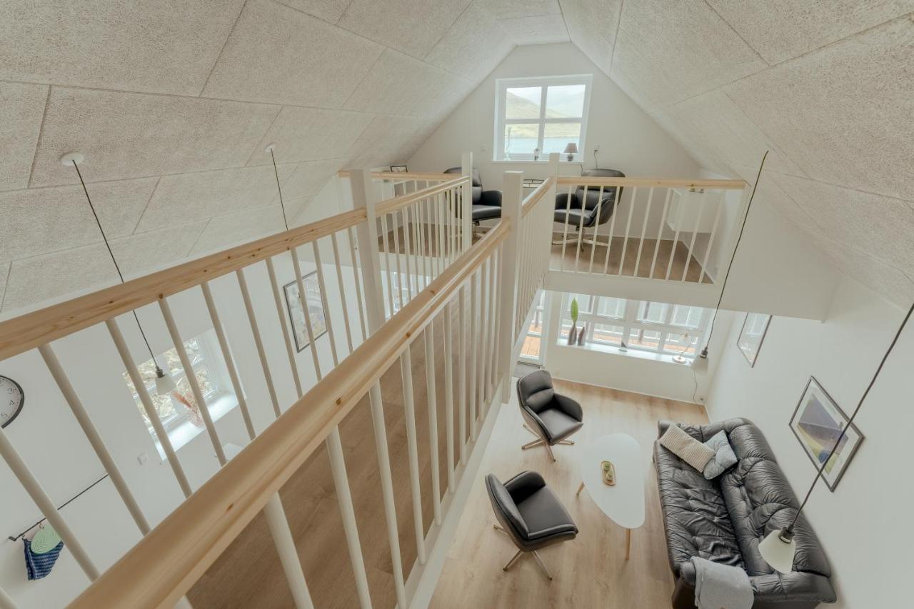 Dahlastova / Stunning Boathouse / Bay View / 3Br Hvalvik Buitenkant foto